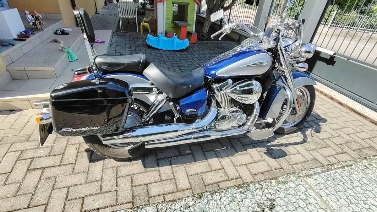 Honda Shadow 750 (2012)  (8)
