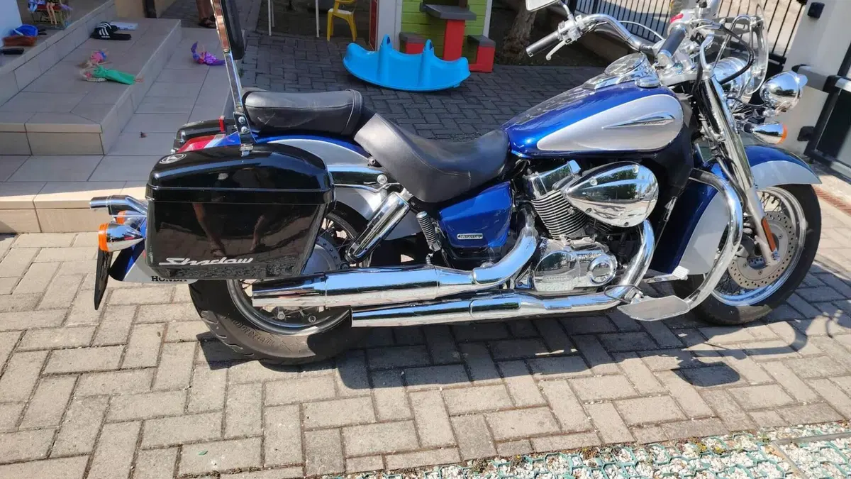 Honda Shadow 750 (2012)  (14)