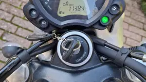 Triumph Street Twin 900 (2019 - 20)  (4)