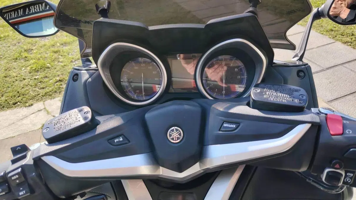 Yamaha T-Max 530 ABS (2015 - 17)  (5)