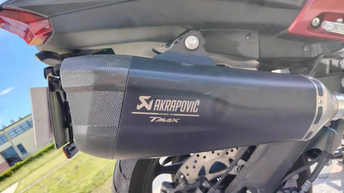 Yamaha T-Max 530 ABS (2015 - 17)  (6)