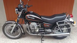 Moto Guzzi   (2)