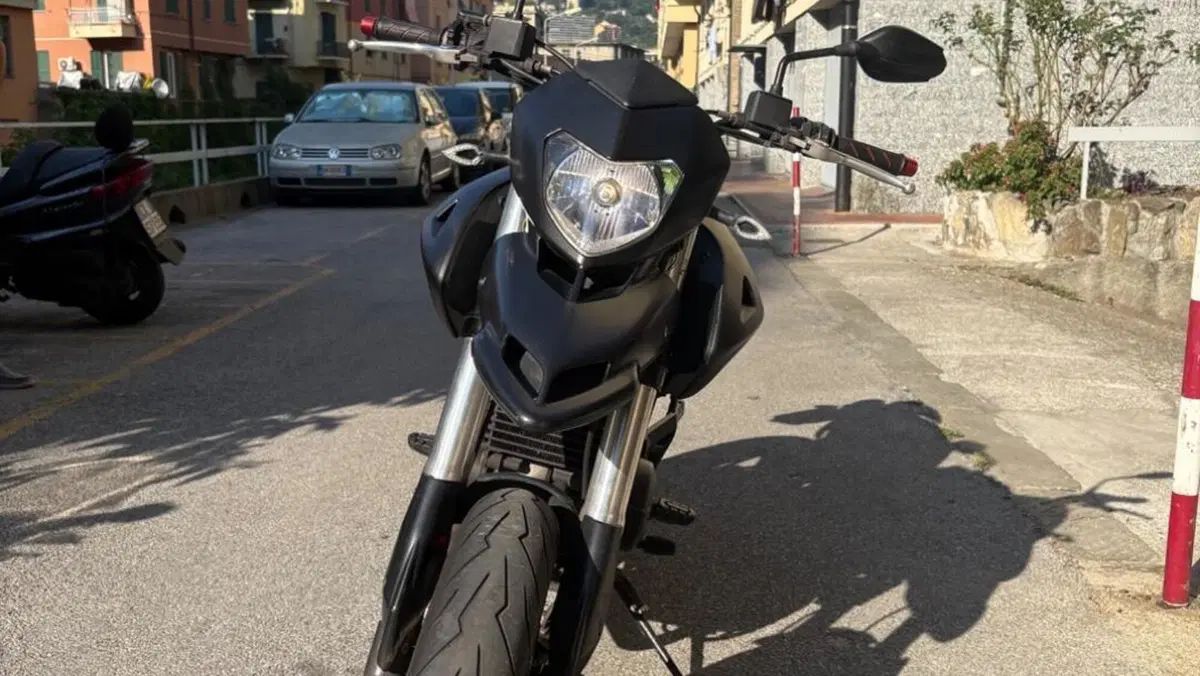 Ducati Hypermotard 796 (2012)  (4)