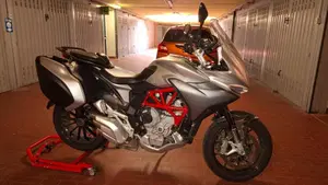 MV Agusta Turismo Veloce 800 (2017 - 2019)  (2)
