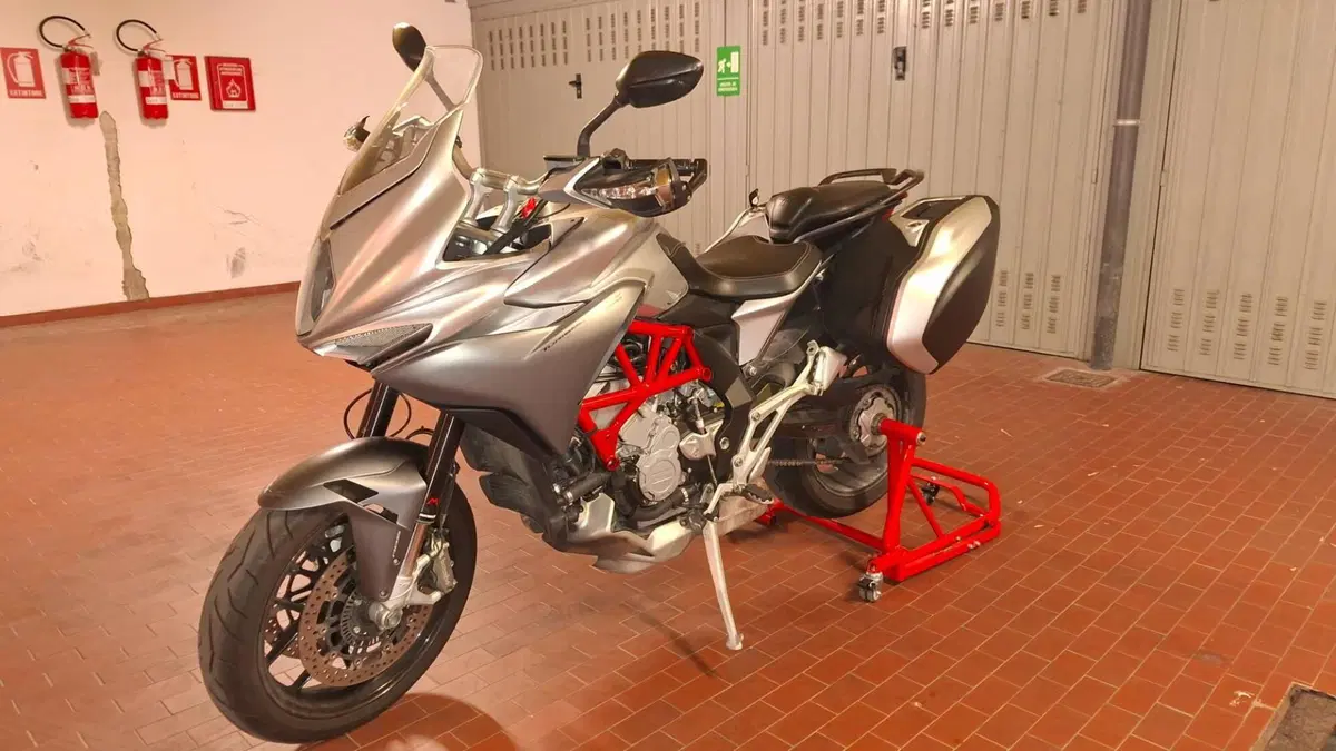 MV Agusta Turismo Veloce 800 (2017 - 2019)  (3)