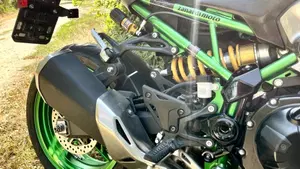 Kawasaki Z 900 SE (2025 - 26)  (4)