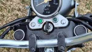 Suzuki TU 250 X (1997 - 03)  (4)