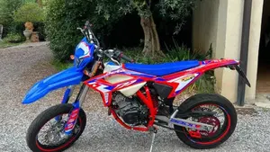 Betamotor RR 125 4T Motard R (2025 - 26)  (4)