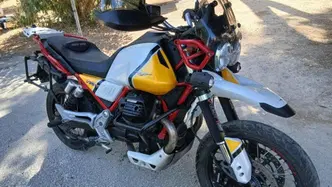 Moto Guzzi V85 TT Evocative Graphics (2019 - 20)