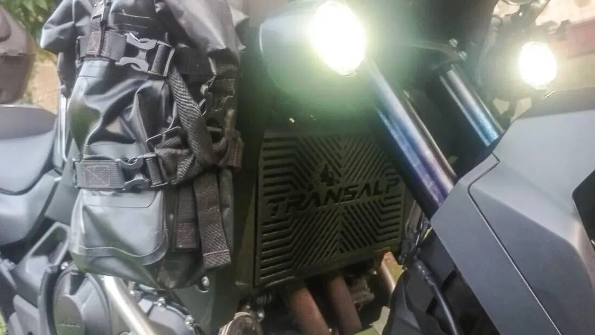 Honda Transalp XL750 (2023 - 24)  (6)
