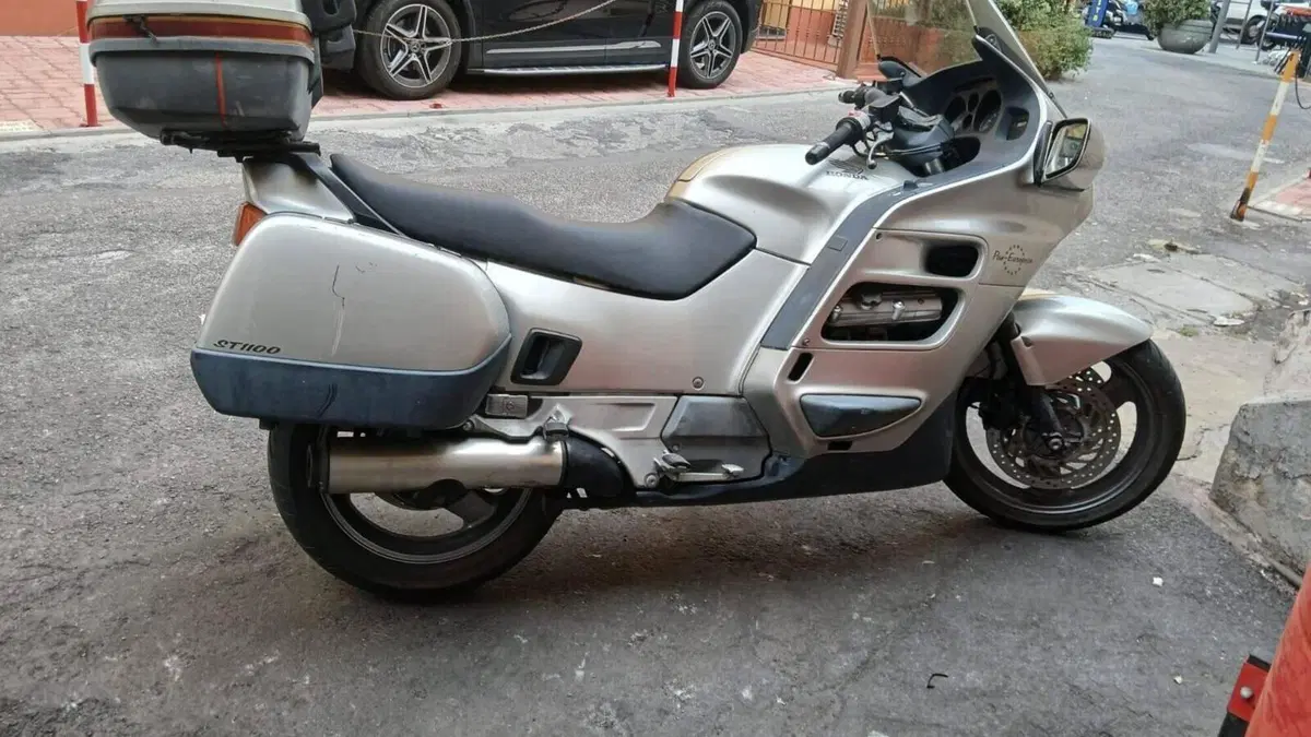 Honda ST 1100 Pan European (1991 - 02) 
