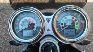 Triumph Speed Twin 1200 (2021 - 24)  (7)