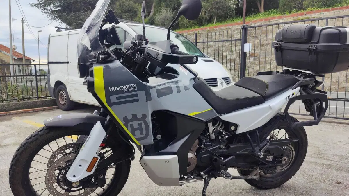 Husqvarna Norden 901 (2022 - 26) 