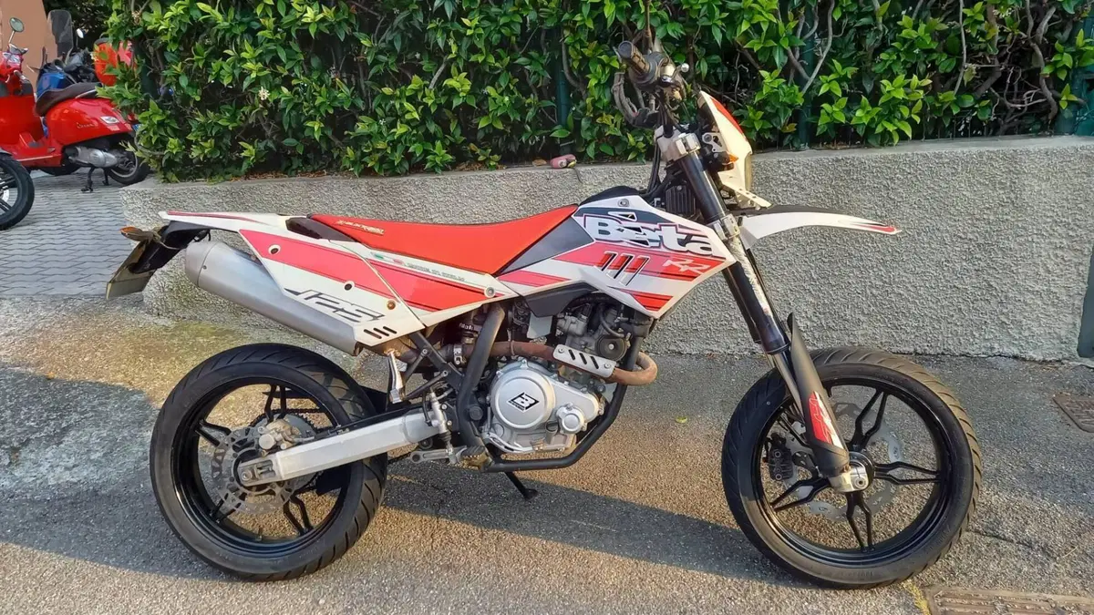 Betamotor RR 125 4T Motard LC (2010 - 17) 