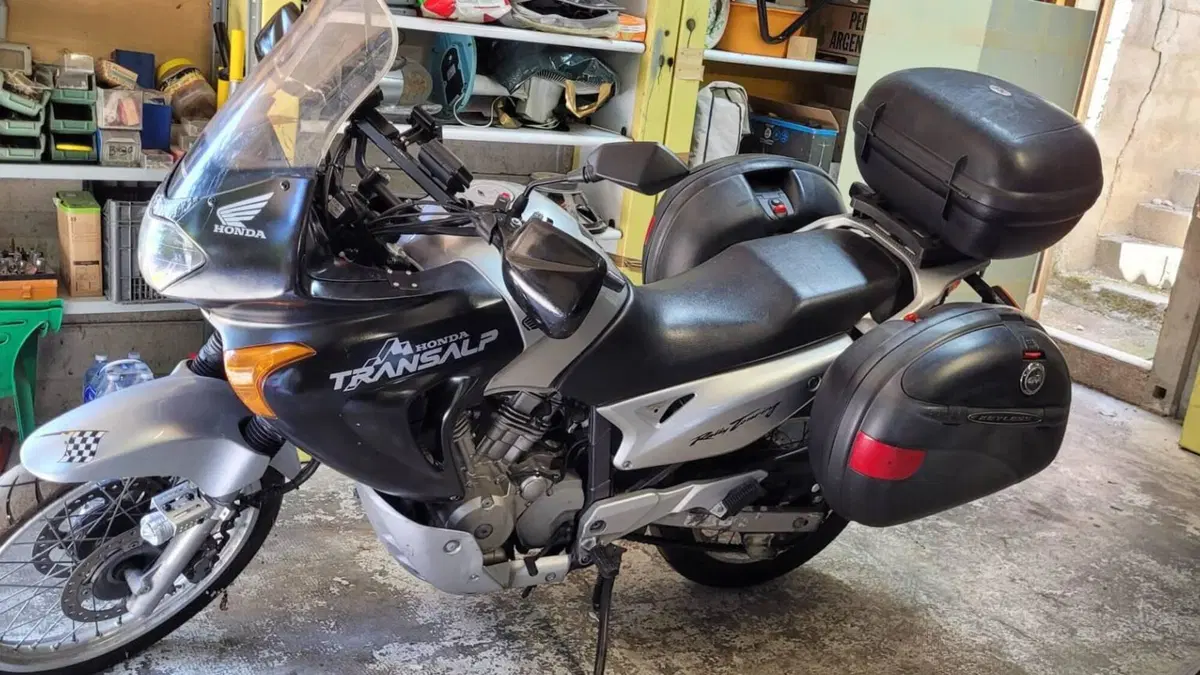 Honda Transalp XL 650V (2000 - 04) 