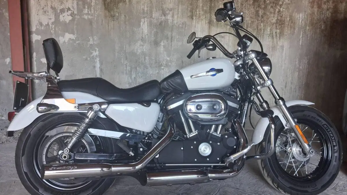 Harley-Davidson 1200 Custom CB (2013 - 17) - XL 1200CB 