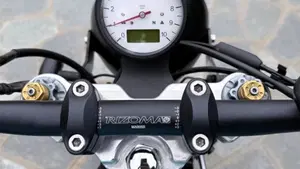 Triumph Thruxton 900 (2004 - 15)  (6)
