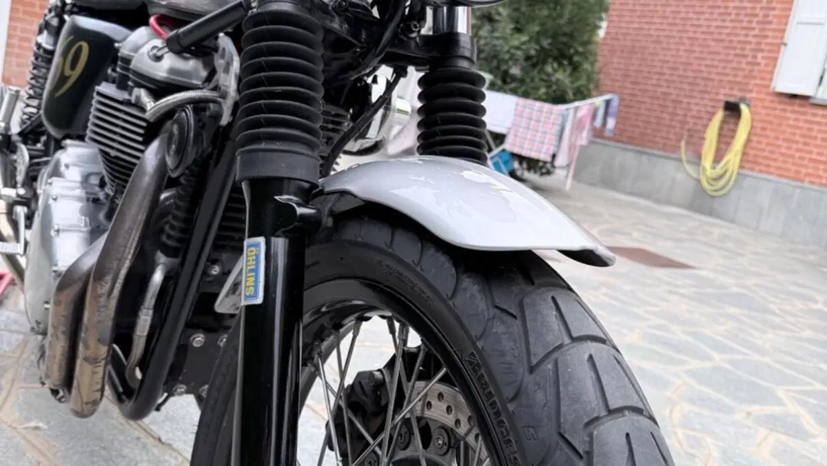 Triumph Thruxton 900 (2004 - 15)  (12)