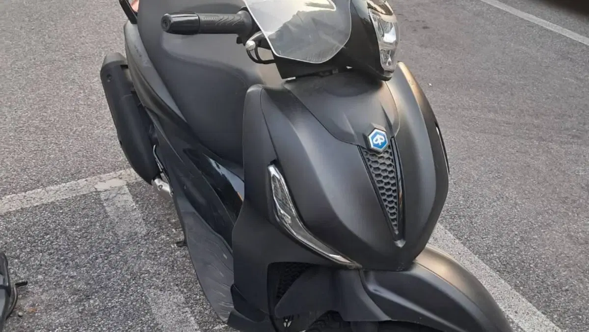 Piaggio Beverly 300 ABS-ASR (2021 - 25) 