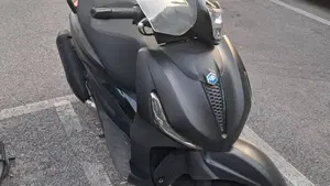 Piaggio Beverly 300 ABS-ASR (2021 - 25) 