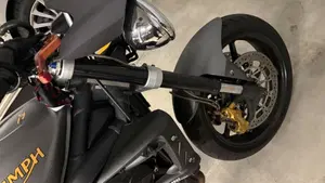 Triumph Street Triple R (2013 - 14) 