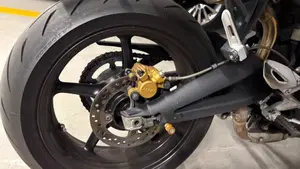 Triumph Street Triple R (2013 - 14)  (2)