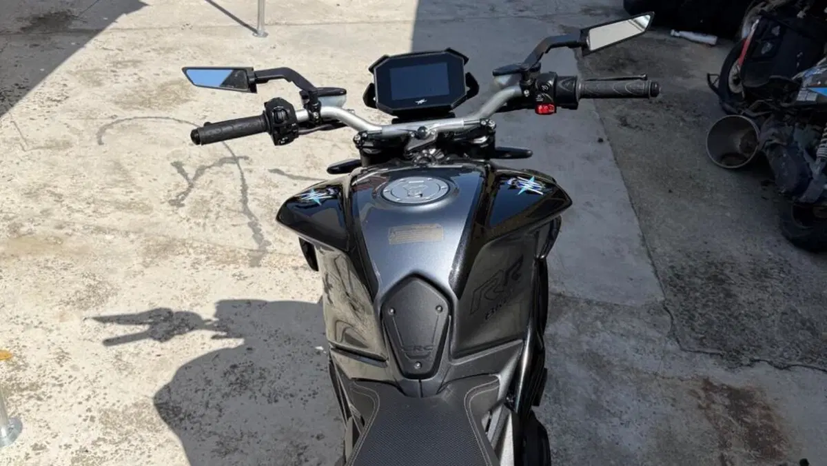 MV Agusta Brutale 800 RR (2021 - 25)  (8)