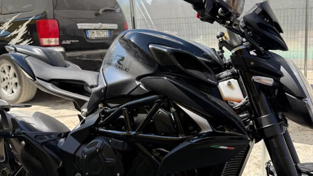 MV Agusta Brutale 800 RR (2021 - 25)  (11)