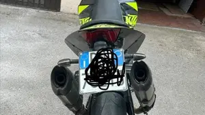 KTM 690 Supermoto  (2)