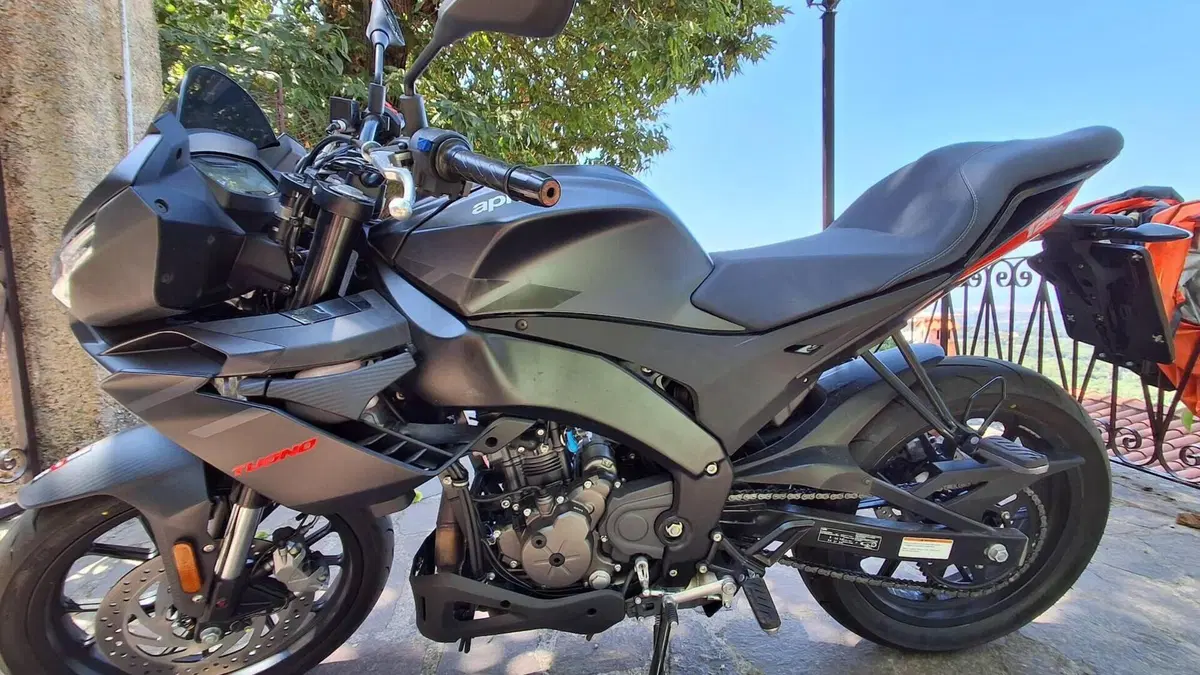 Aprilia Tuono 125 (2025 - 26)  (2)