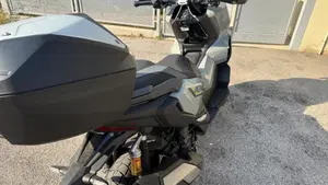 Honda ADV 350 Special Edition (2025 - 26)  (2)