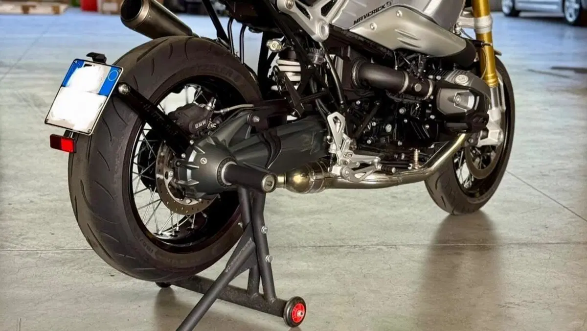 Bmw R nineT 1200 Racer (2017 - 20)  (3)