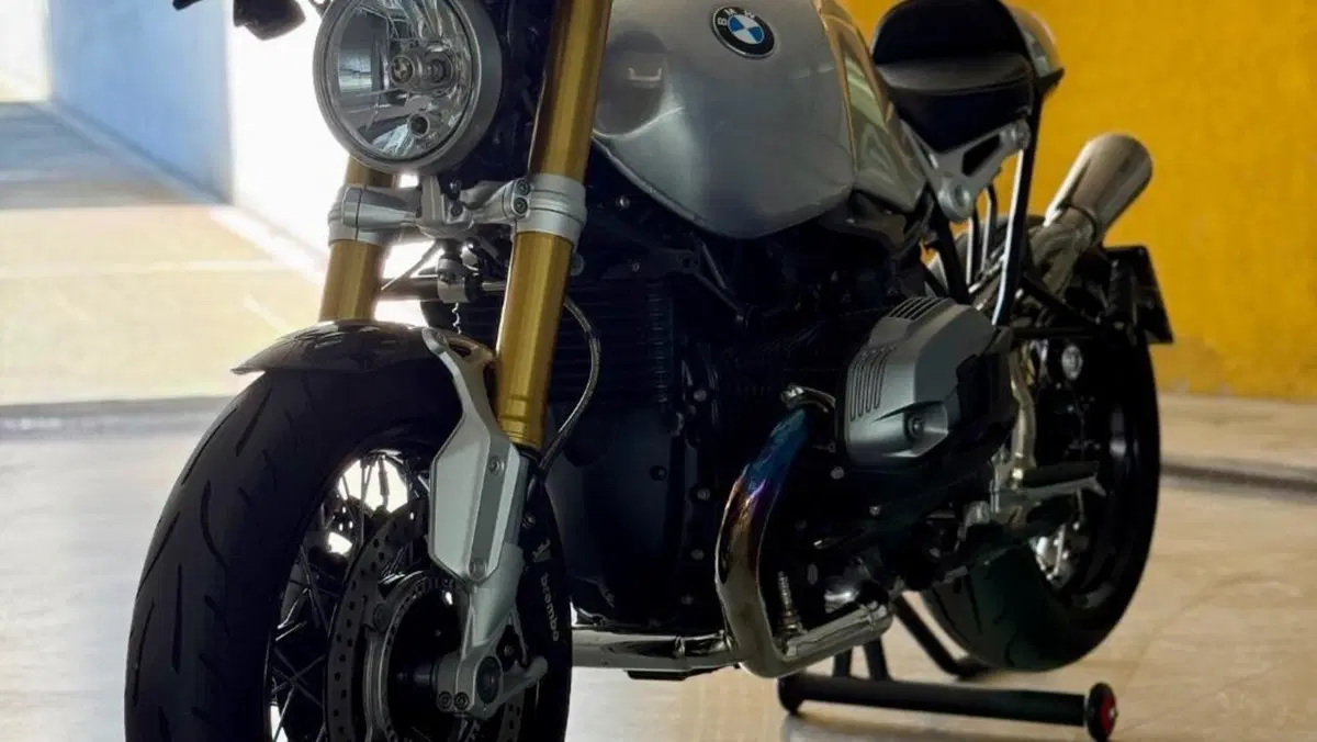 Bmw R nineT 1200 Racer (2017 - 20)  (9)