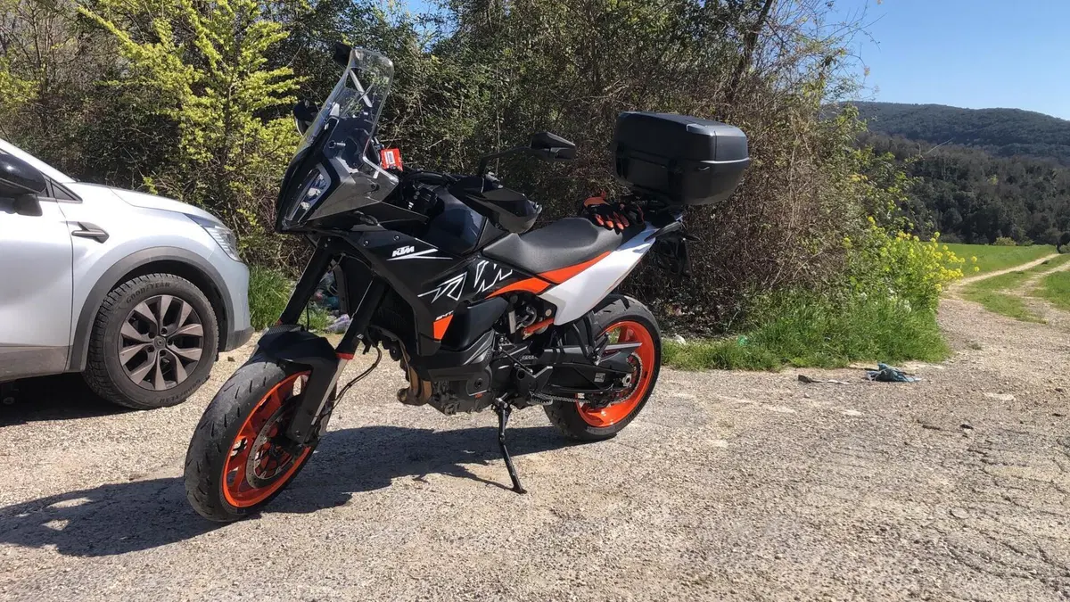 KTM 890 SMT (2023 - 25)  (2)