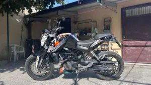 KTM 125 Duke ABS (2013 - 16)  (2)