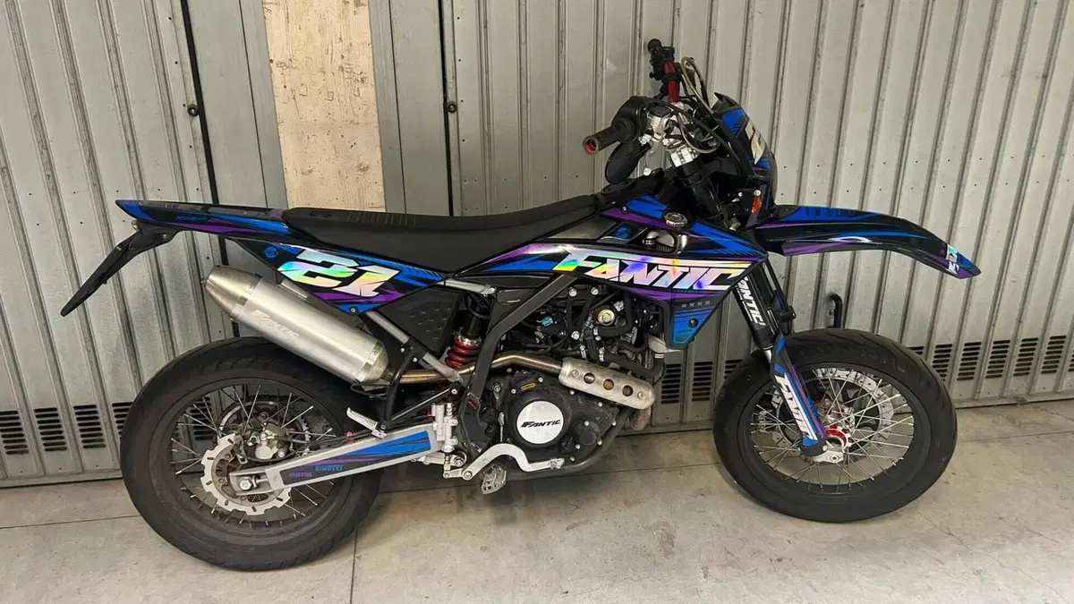 Fantic Motor XMF 125 Motard Performance 4t (2021 - 22) 