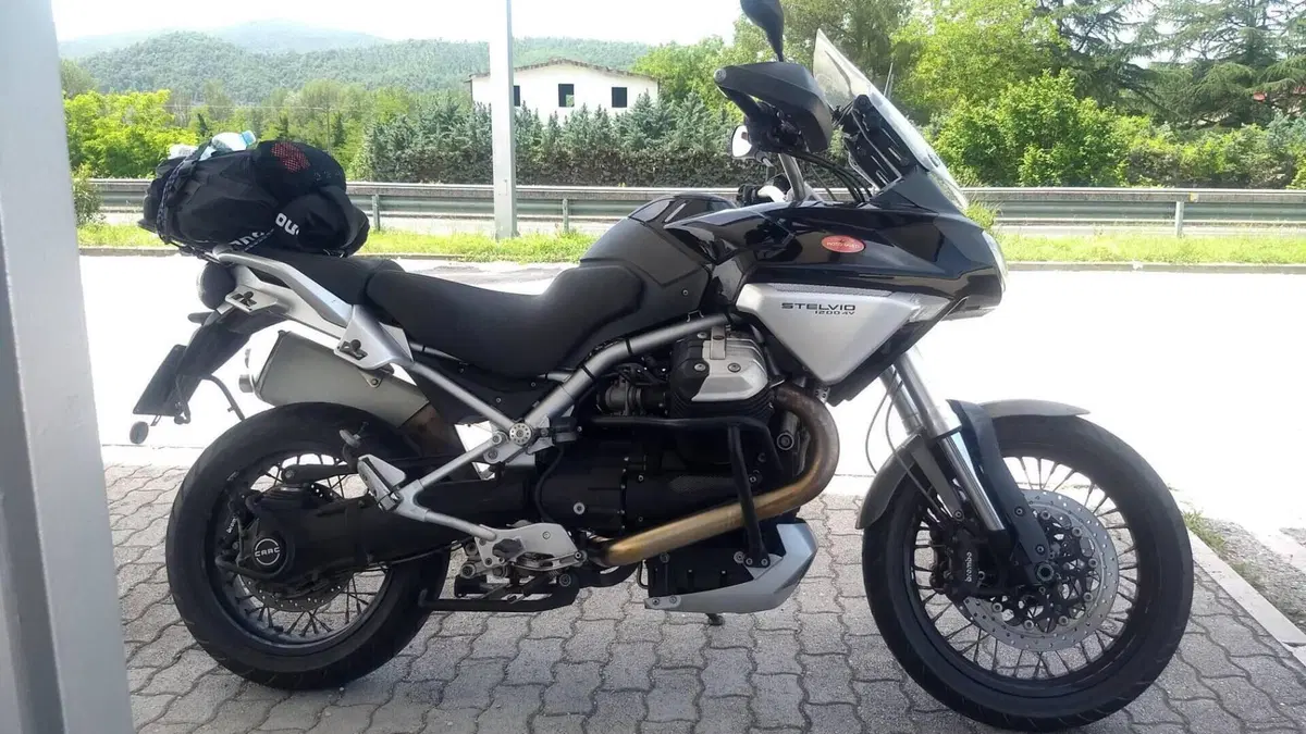 Moto Guzzi Stelvio 1200 4V (2008 - 10) 