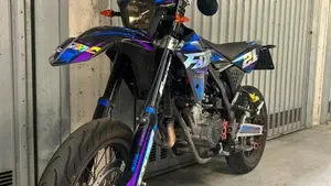 Fantic Motor XMF 125 Motard Performance 4t (2021 - 22)  (7)