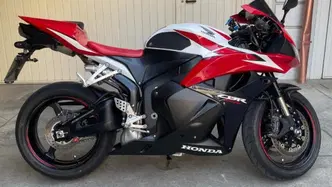 Honda CBR 600 RR (2009 - 12) usata