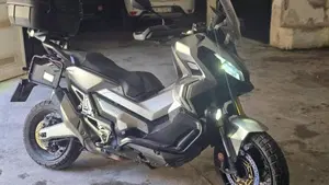 Honda X-ADV 750 Travel Edition (2018 - 20)  (2)