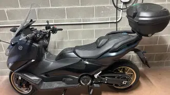 Yamaha T-Max 560 Tech Max (2022 - 24) usata