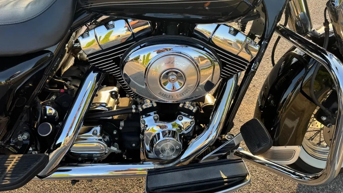 Harley-Davidson 1450 Road King (2002 - 04) - FLHRI  (4)