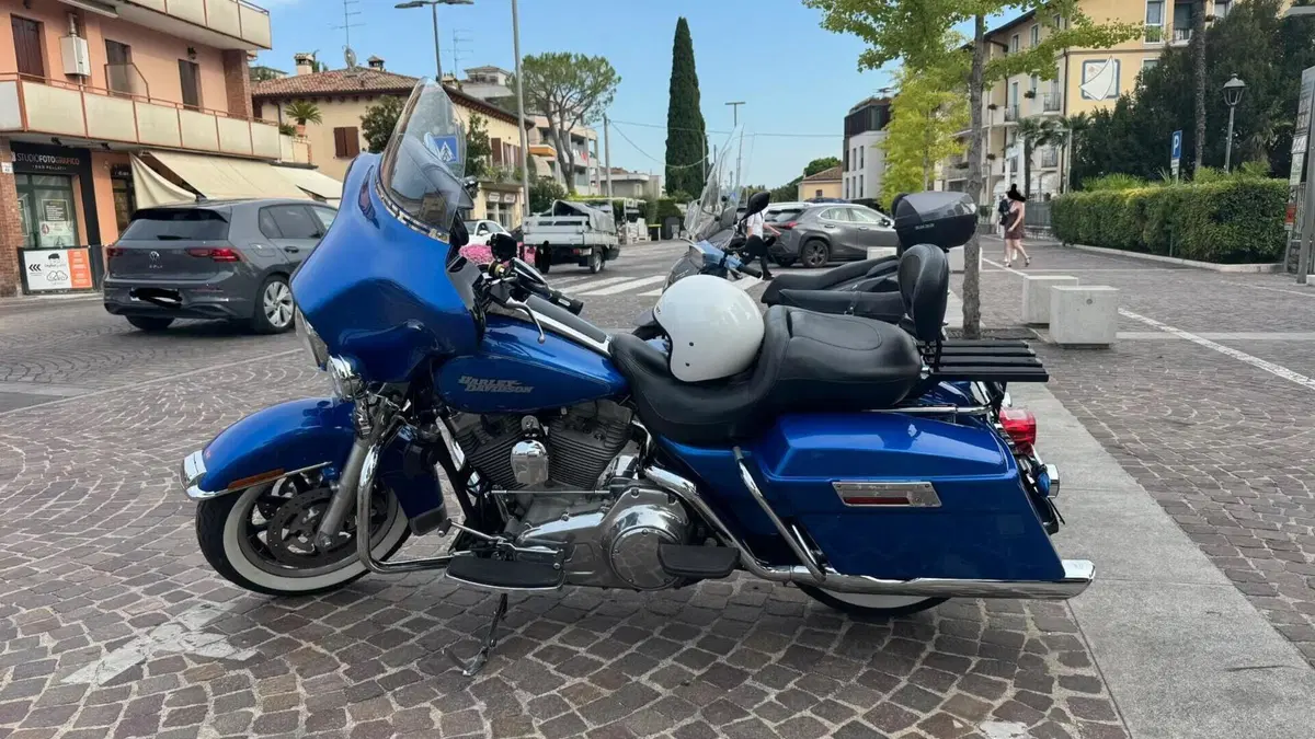 Harley-Davidson 1584 Electra Glide Standard (2008 - 10) - FLHT 