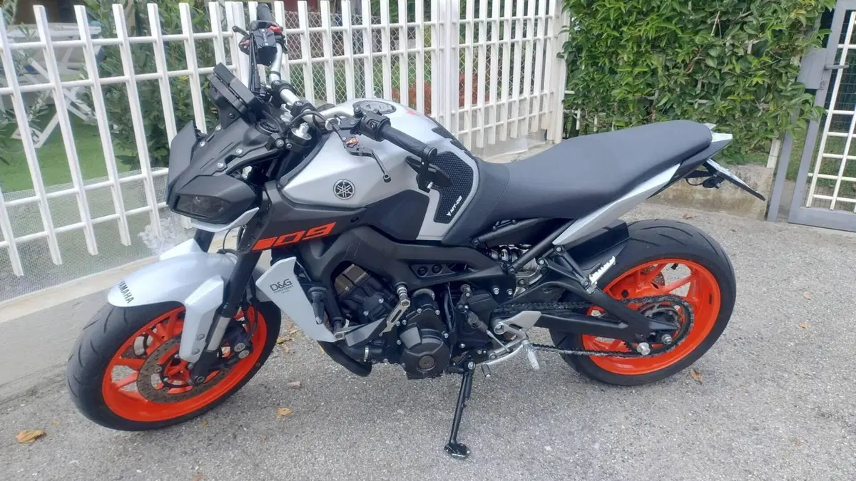 Yamaha MT-09 (2017 - 20)  (3)