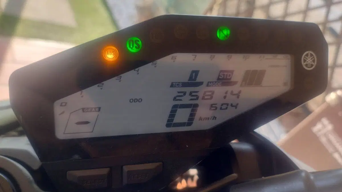 Yamaha MT-09 (2017 - 20)  (4)