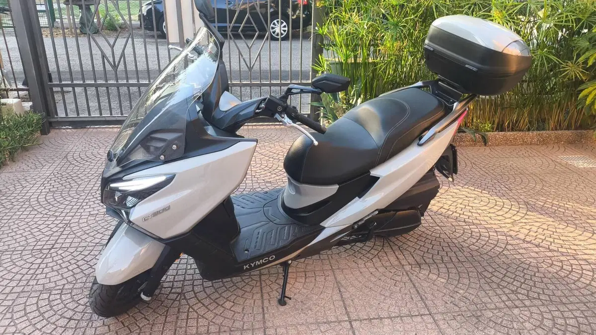 Kymco X-Town 300i City (2020)  (2)