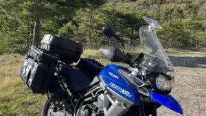 Triumph Tiger 800 XRx (2015 - 17)  (3)