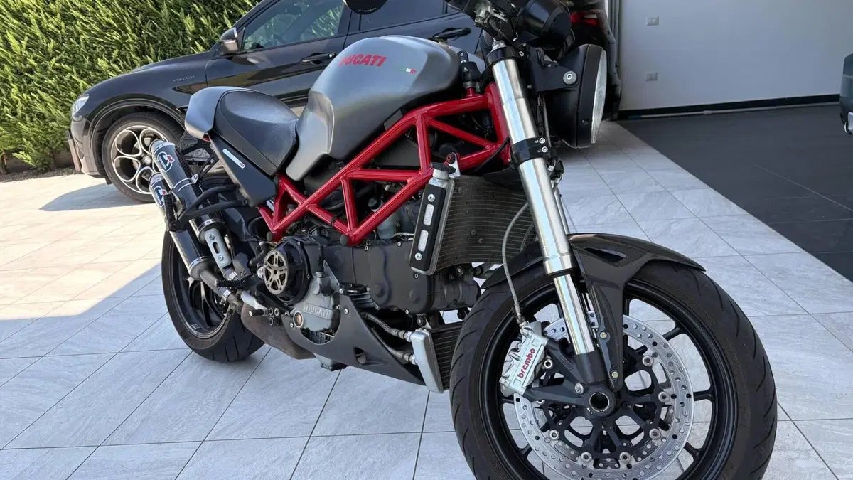 Ducati Monster S4R Testastretta  (3)