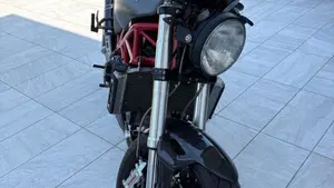Ducati Monster S4R Testastretta  (4)