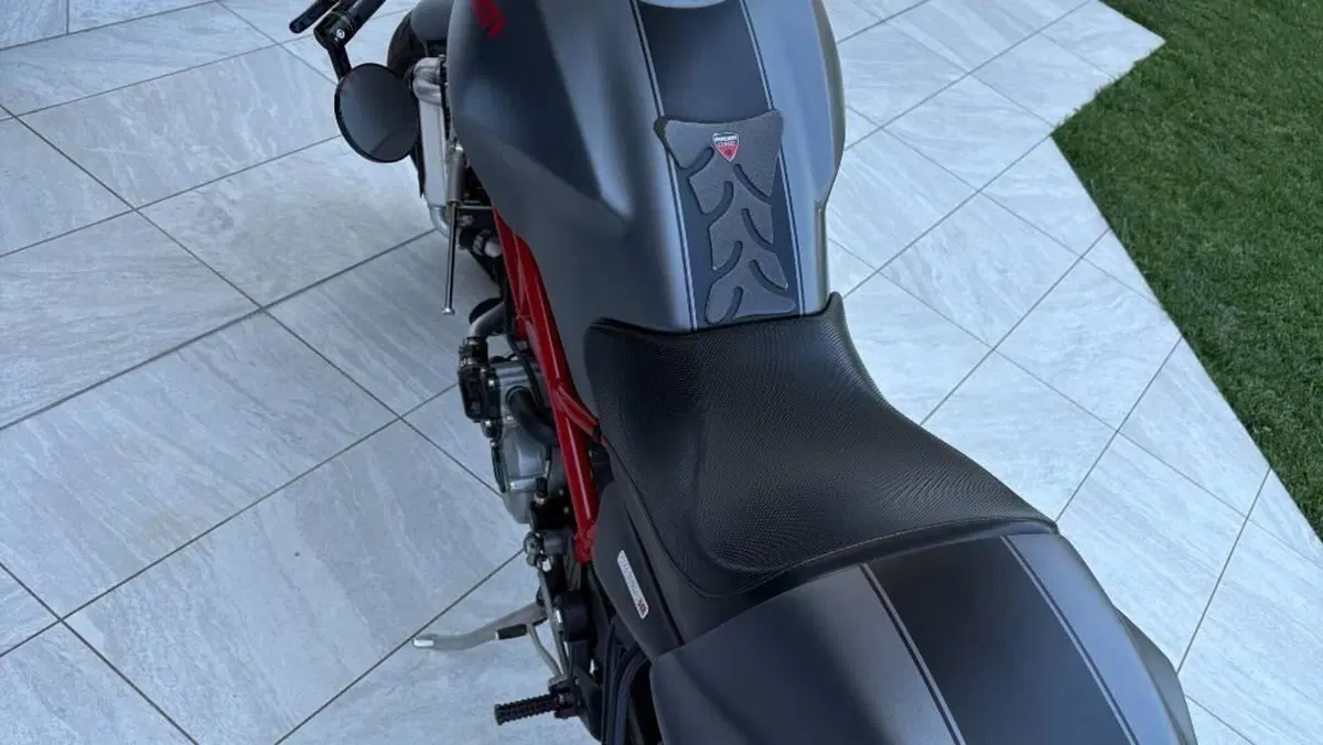 Ducati Monster S4R Testastretta  (5)